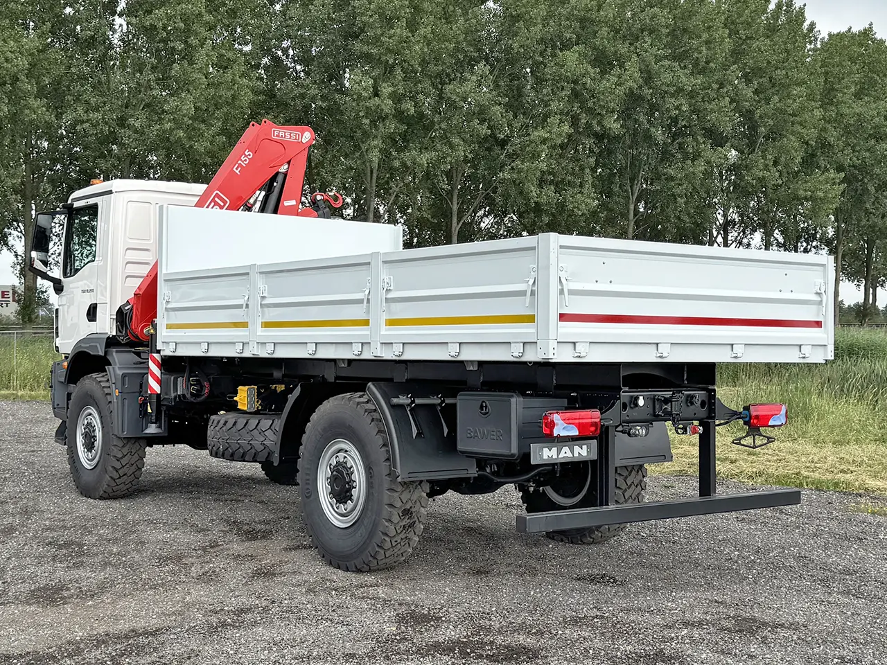 MAN TGM 18.250 BB CH Camion grue 4x4