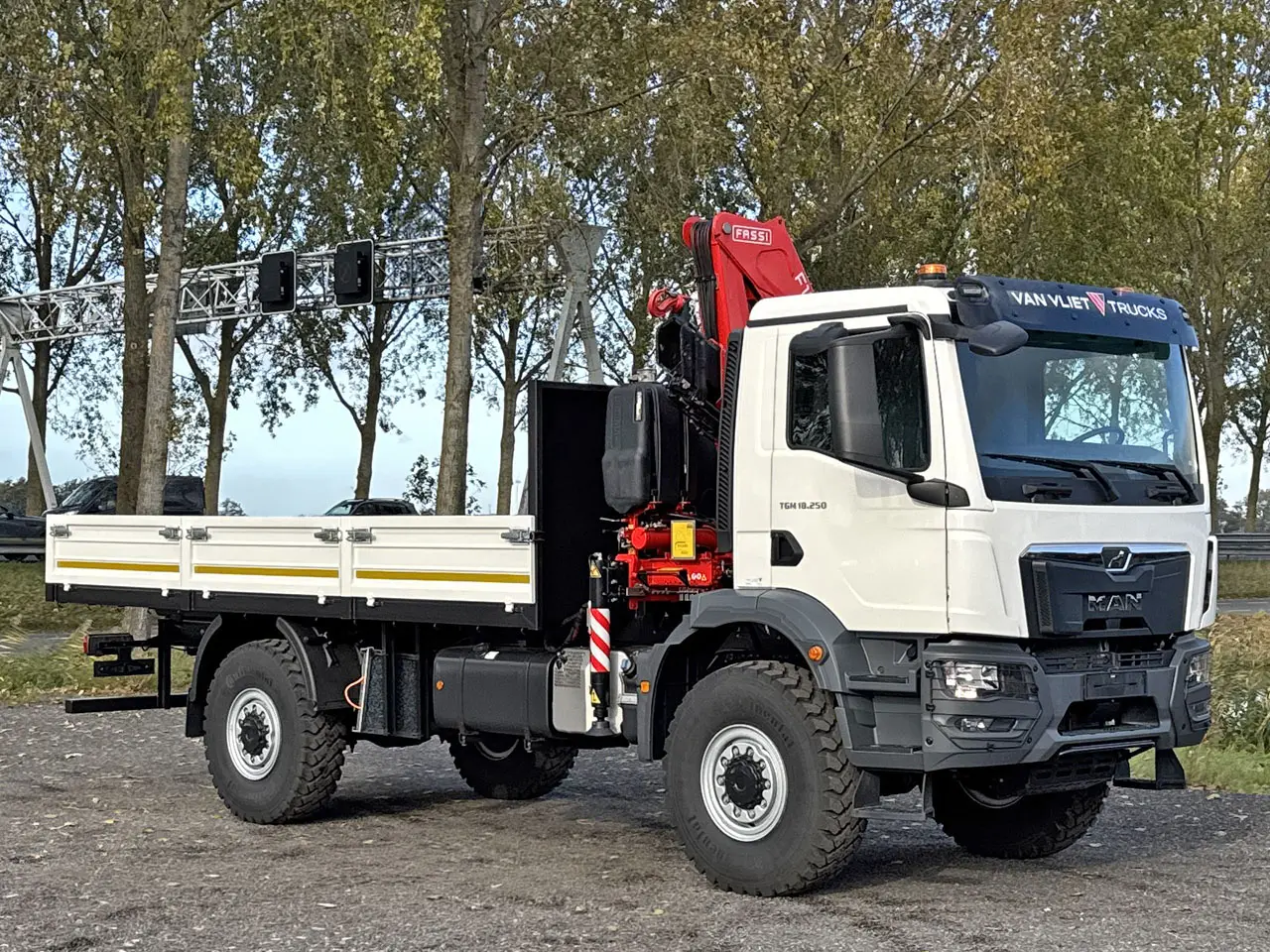 MAN TGM 18.250 BB CH Crane Truck 4x4