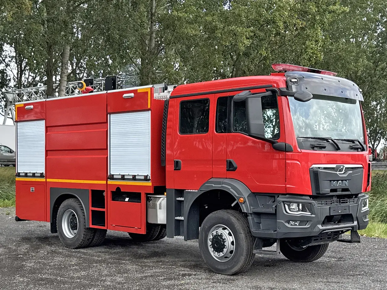 MAN TGM 18.250 BB CH Fire Fighter Truck 4x4