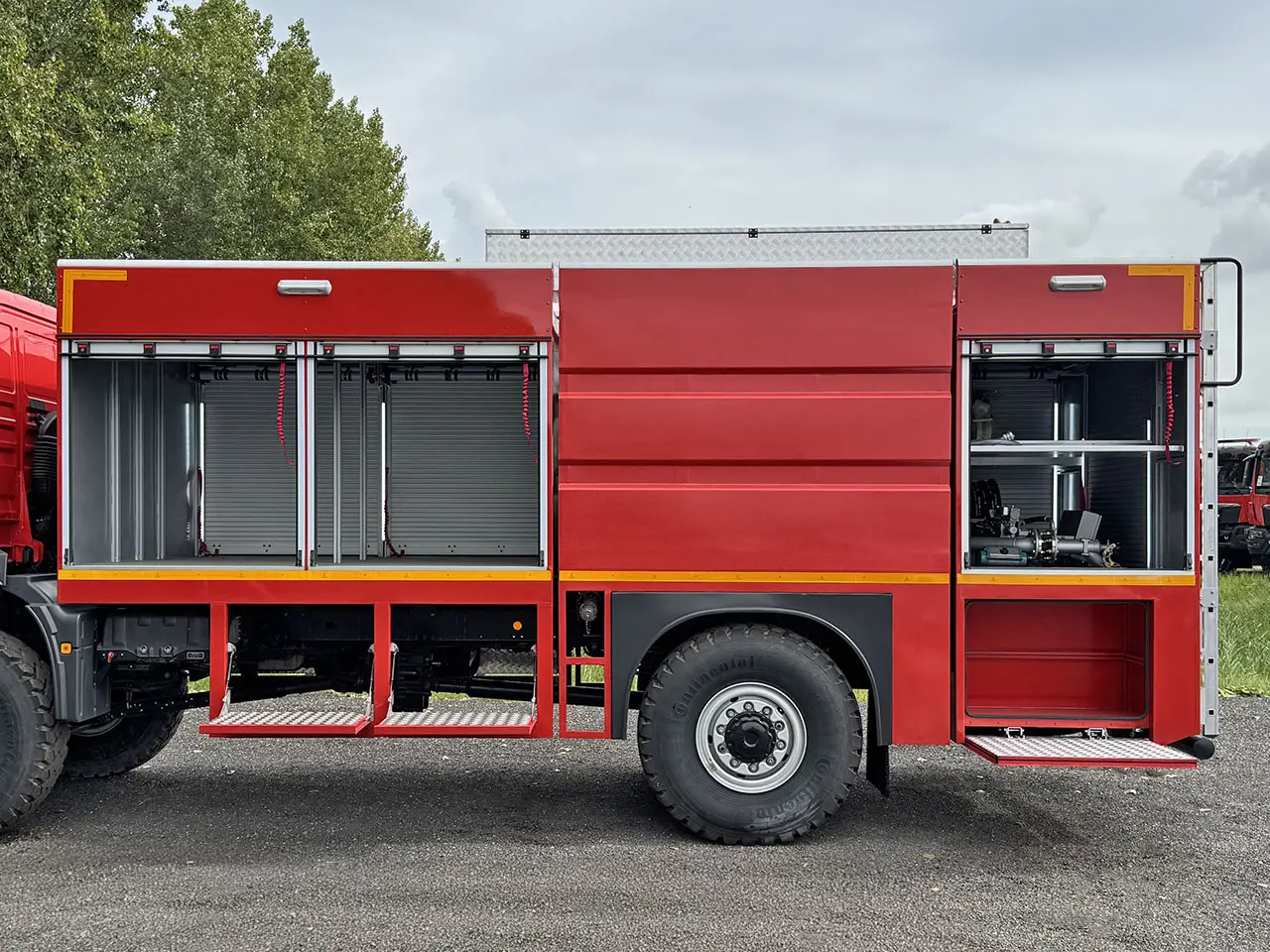 MAN TGM 18.250 BB CH Camion de pompiers 4x4 17