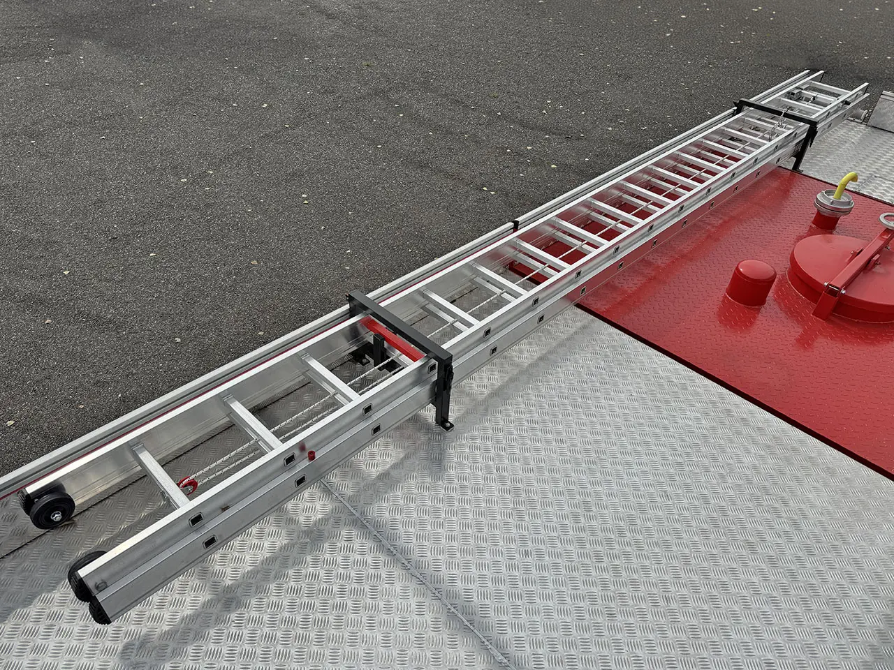MAN TGM 18.250 BB CH Camion de pompiers 4x4 24