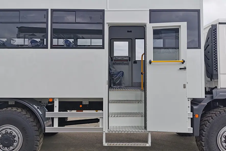 MAN TGM 18.250 BB CH Midi Bus 4x4 18