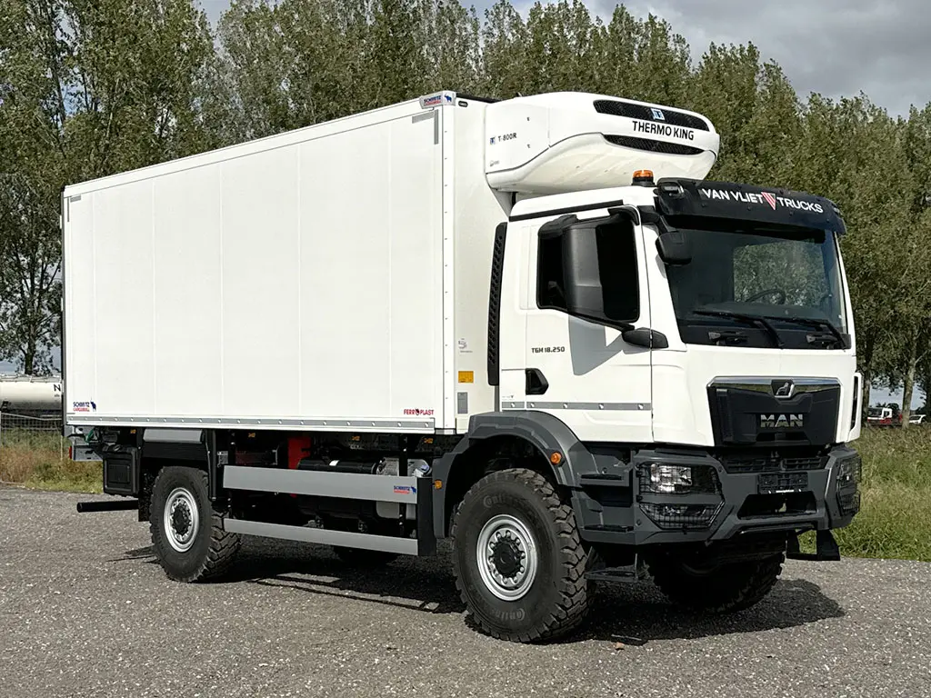 MAN TGM 18.250 BB CH 4x4 Refrigerated Box Truck