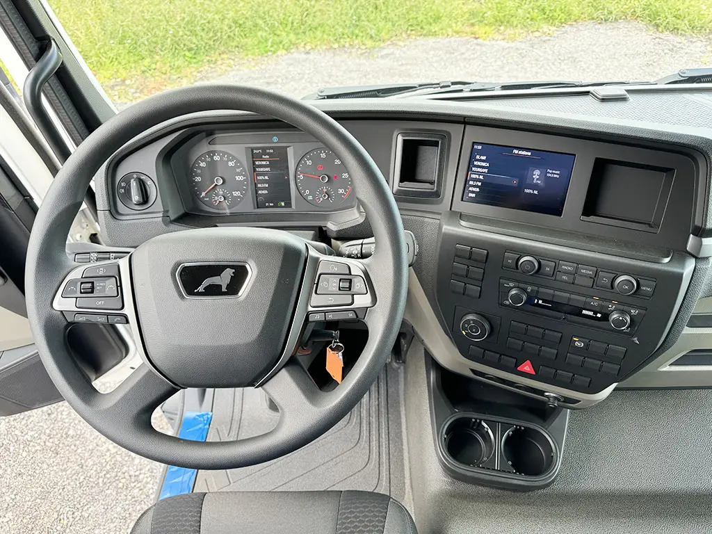 MAN TGM 18.250 BB CH 4x4 Refrigerated Box Truck 9