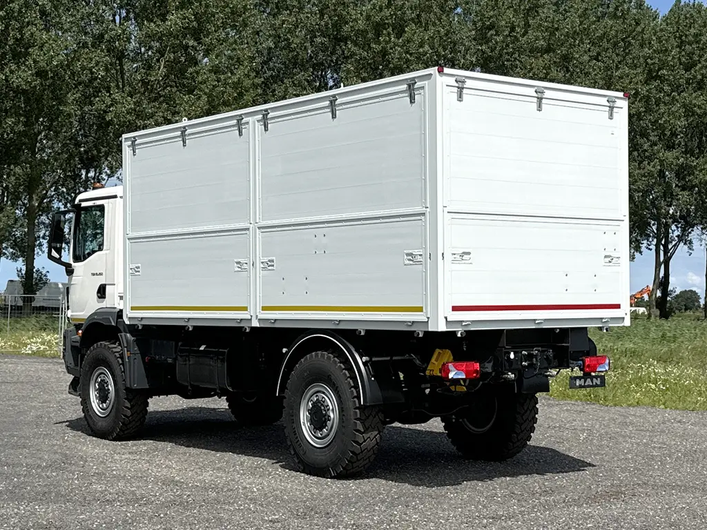 MAN TGM 18.250 BB CH Camion atelier mobile 4x4