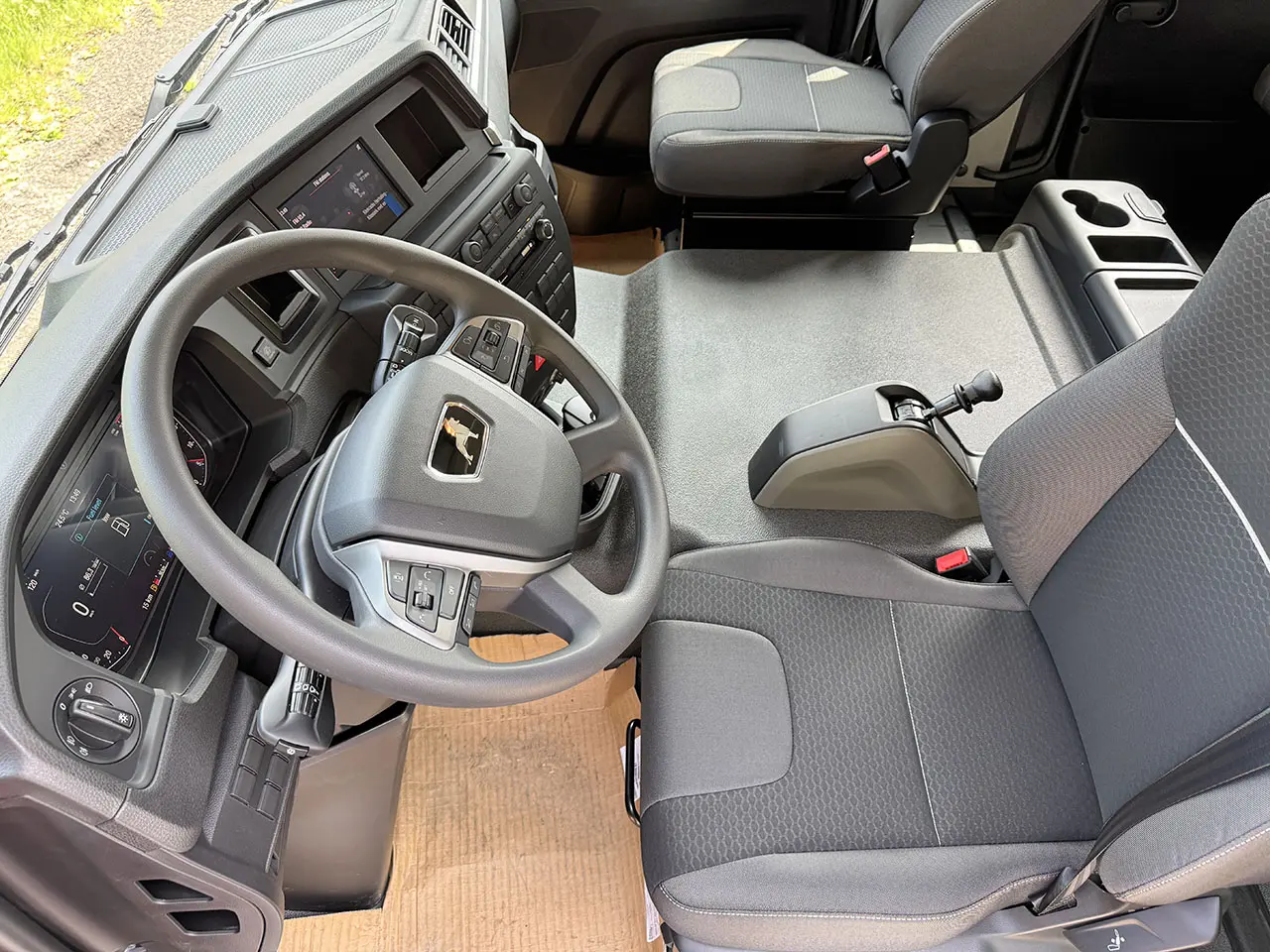 MAN TGM 18.290 BB CH Chassis Cabin 4x4 9