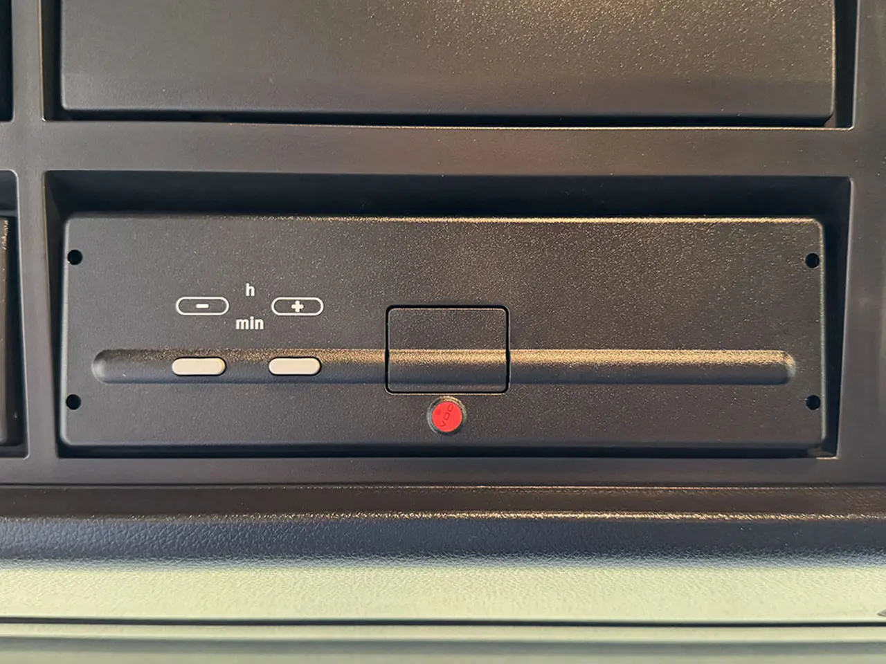 MAN TGM 18.290 BB CH 4x4 Camion de pompiers 12