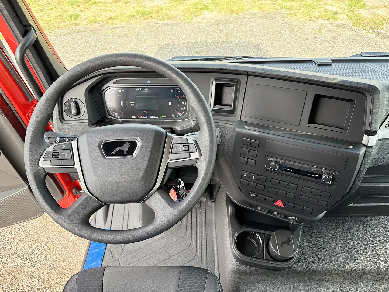 MAN TGM 18.320 BB CH 4x2 Chassis Cabin 10