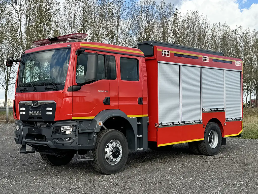MAN TGM 18.320 BB CH Camion de pompiers 4x4 7