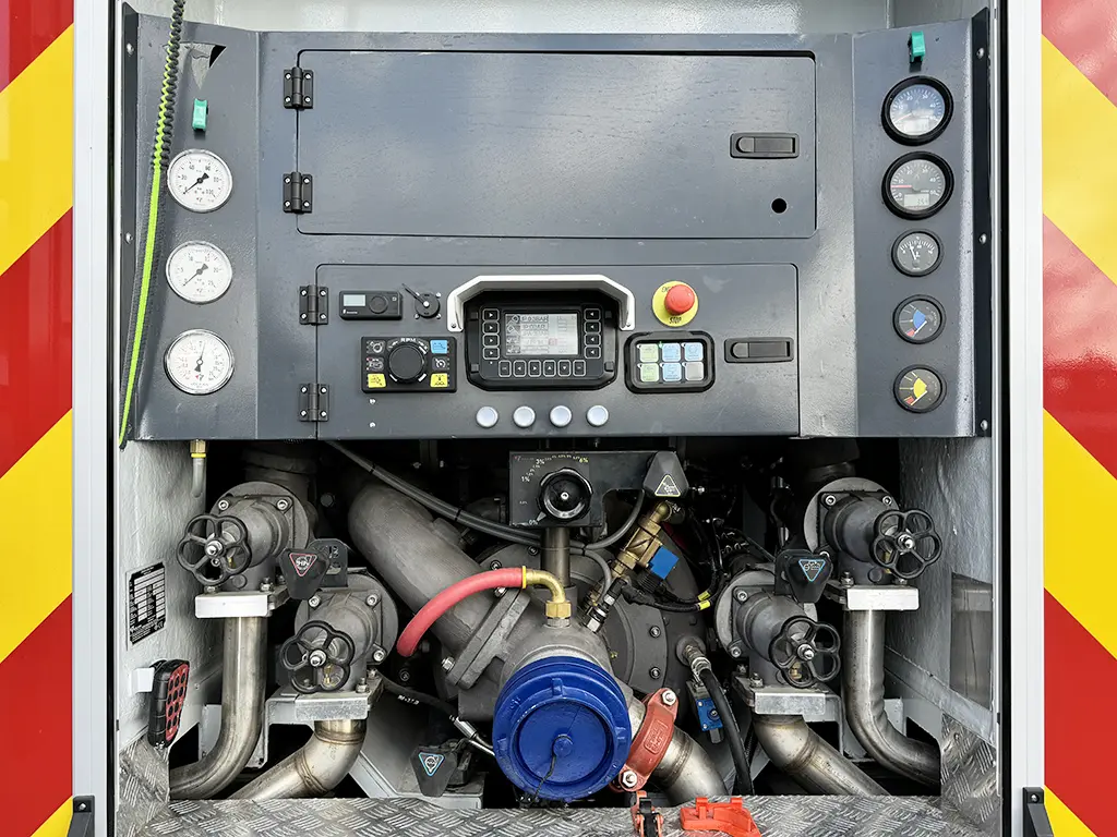 MAN TGM 18.320 BB CH 4x4 Fire Fighter Truck 24