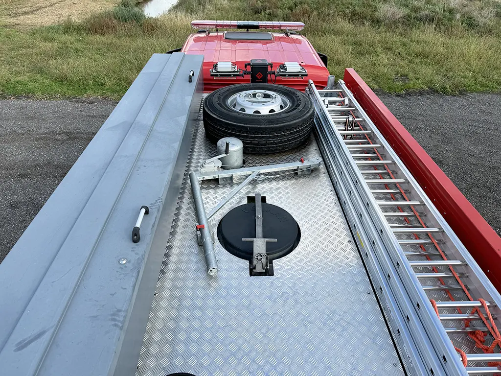 MAN TGM 18.320 BB CH Camion de pompiers 4x4 25