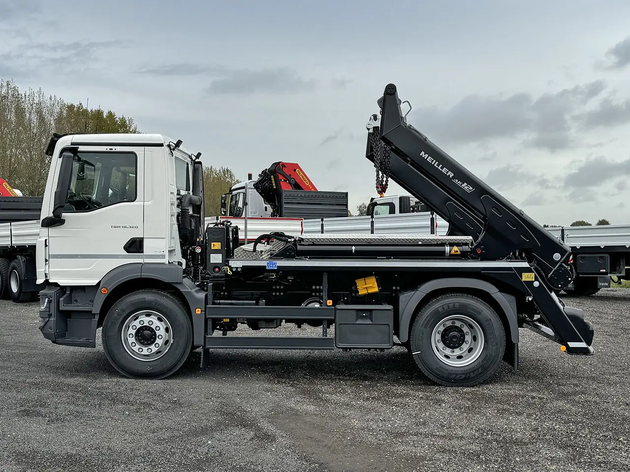 MAN TGM 18.320 BL CH 4x2 Container Skip Loader 7