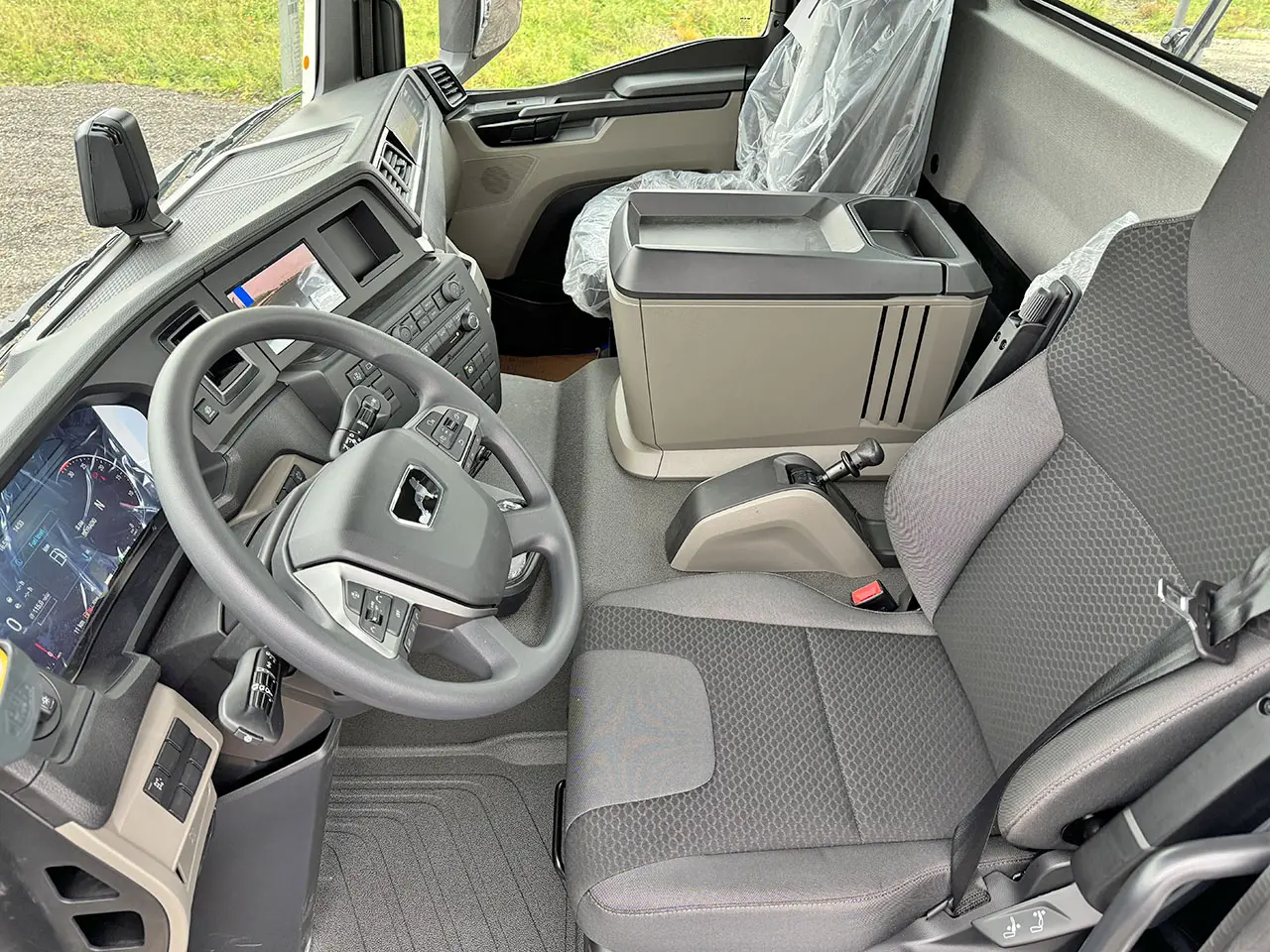 MAN TGM 18.320 BL CH 4x2 Container Skip Loader 9