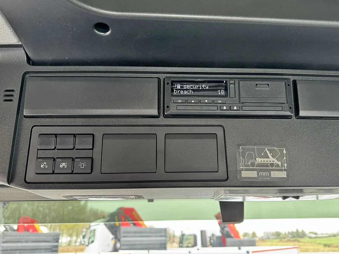 MAN TGM 18.320 BL CH 4x2 Container Skip Loader 11