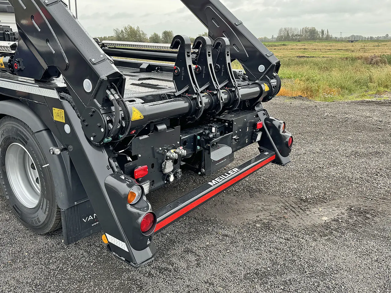 MAN TGM 18.320 BL CH 4x2 Container Skip Loader 17