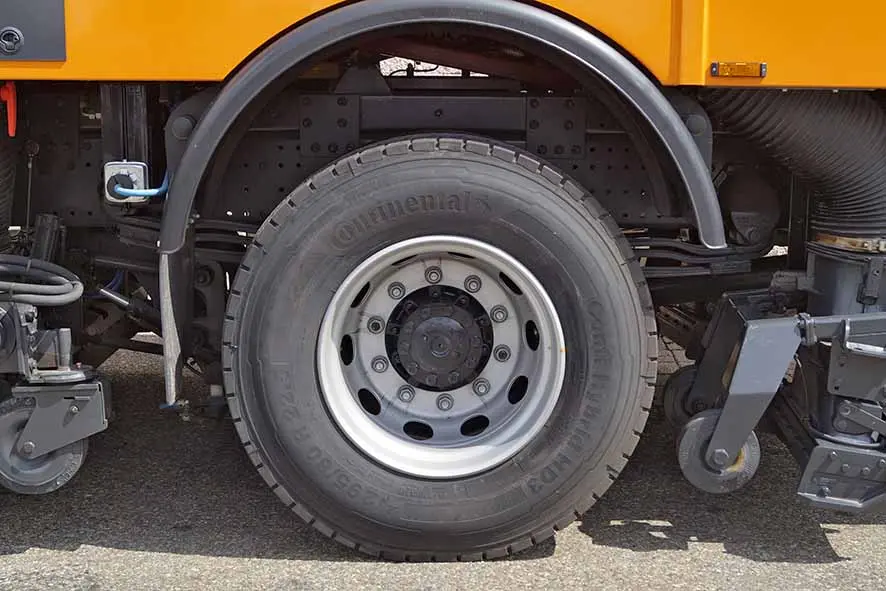 MAN TGM 18.330 BB 4x2 Sweeper Truck 18