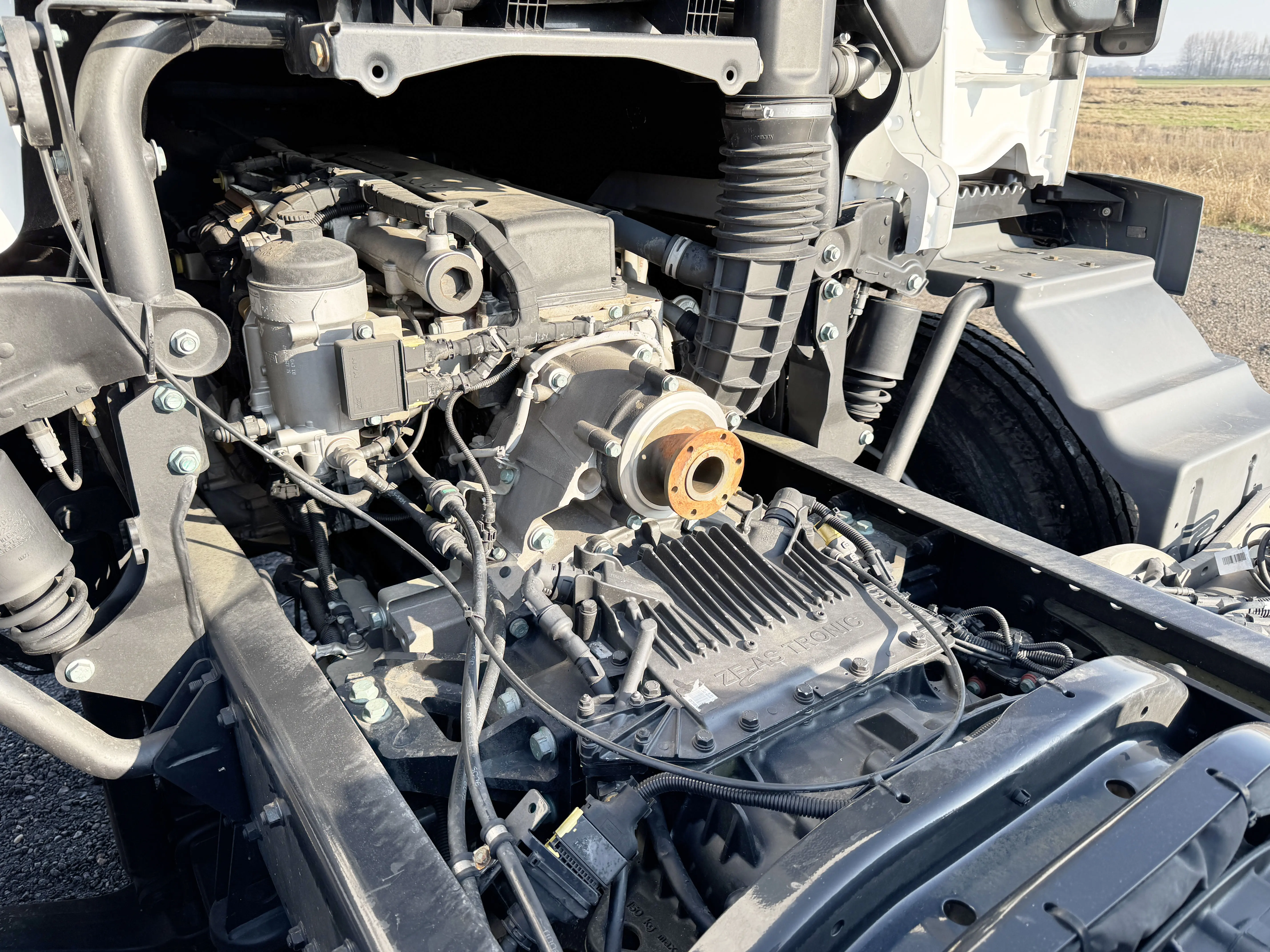 MAN TGM 26.320 BB CH 6x4 Chassis Cabin 12