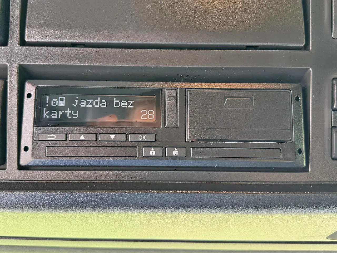 MAN TGS 22.440 BB SA 4x2 Tractor Head 12