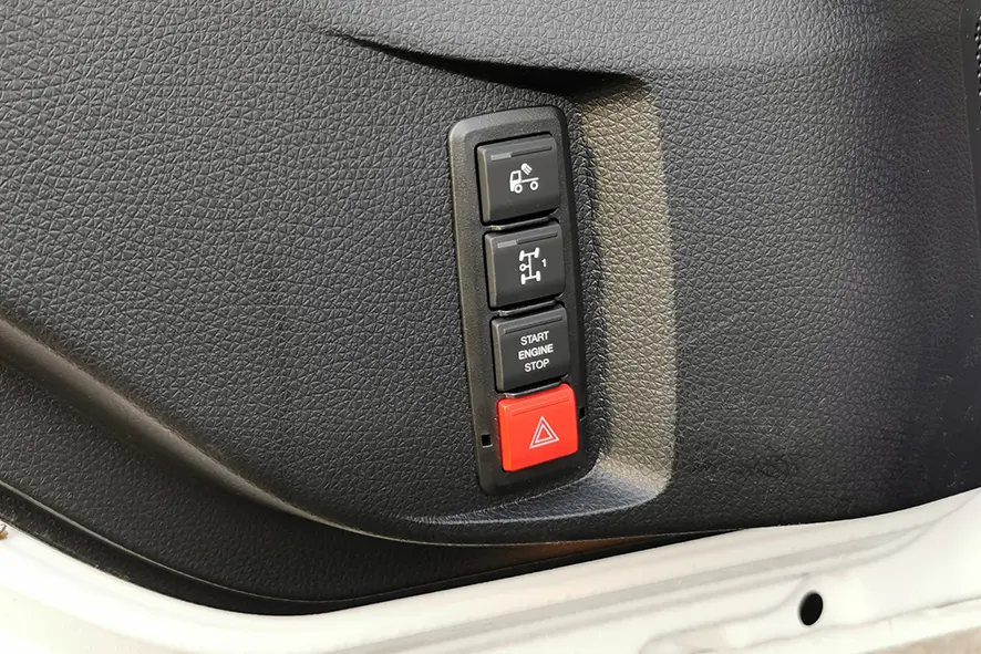 MAN TGS 22.440 BB SA 4x2 Tractor Head 11