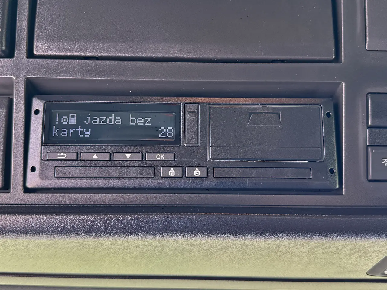 MAN TGS 22.440 BB SA 4x2 Tractor Head 13