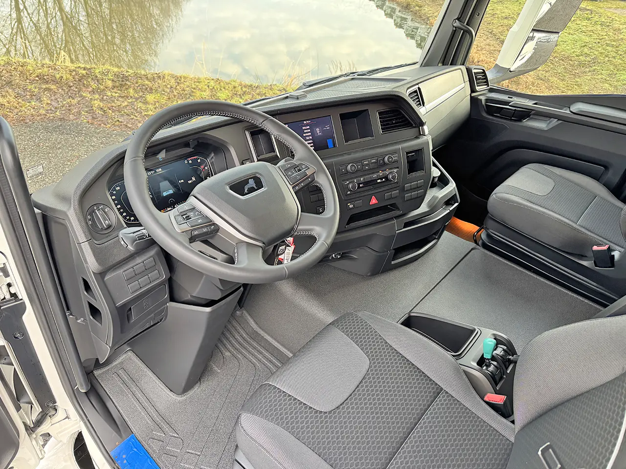 MAN TGS 22.440 BB SA 4x2 Tractor Head