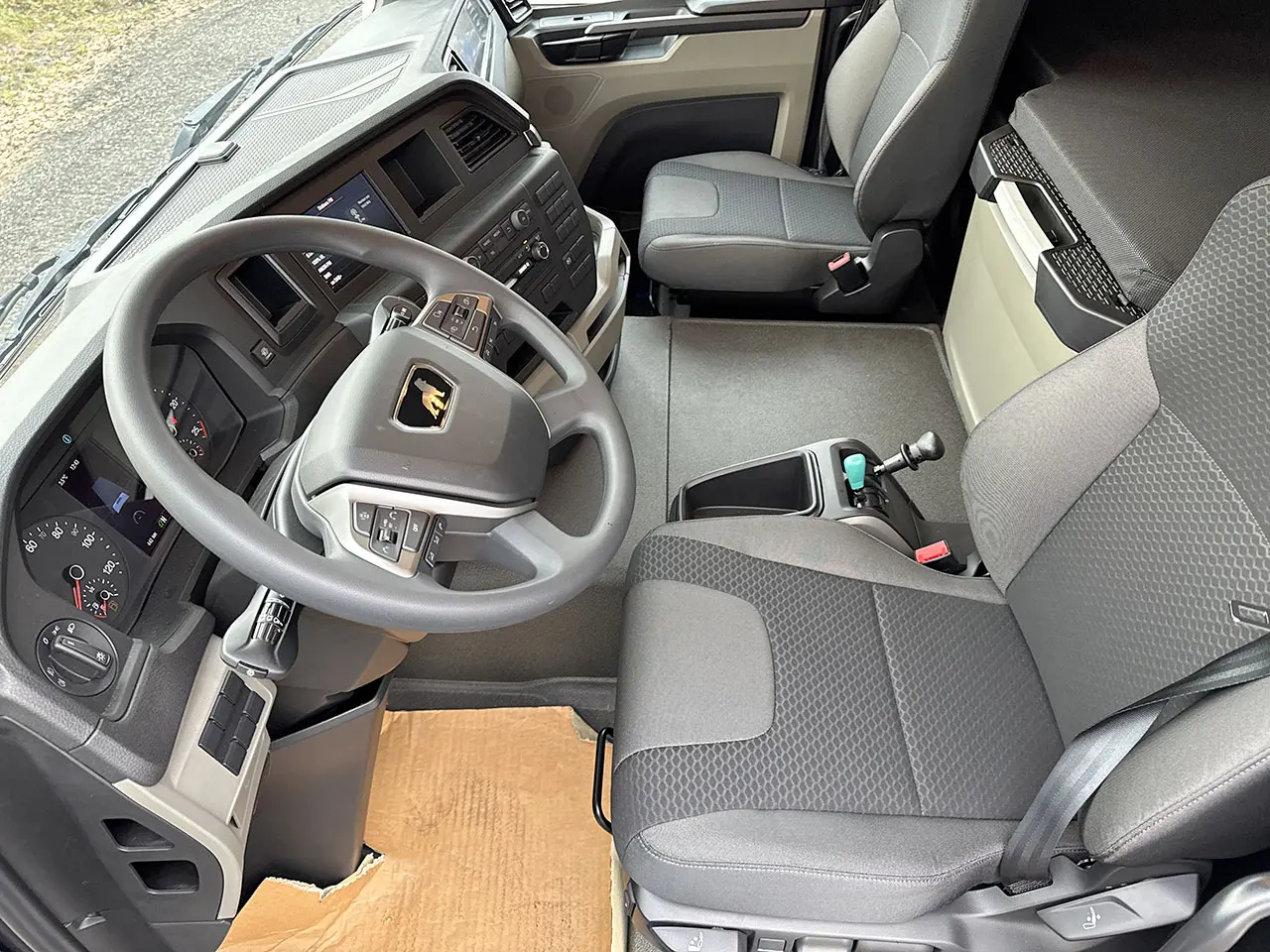 MAN TGS 22.440 BB SA 4x2 Tractor Head 9