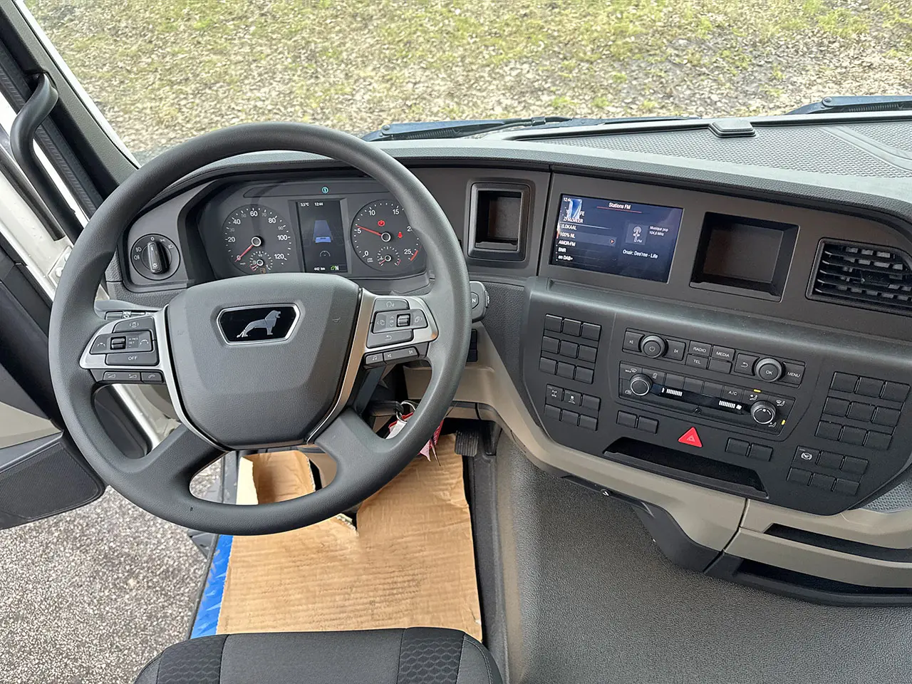 MAN TGS 22.440 BB SA 4x2 Tractor Head 10