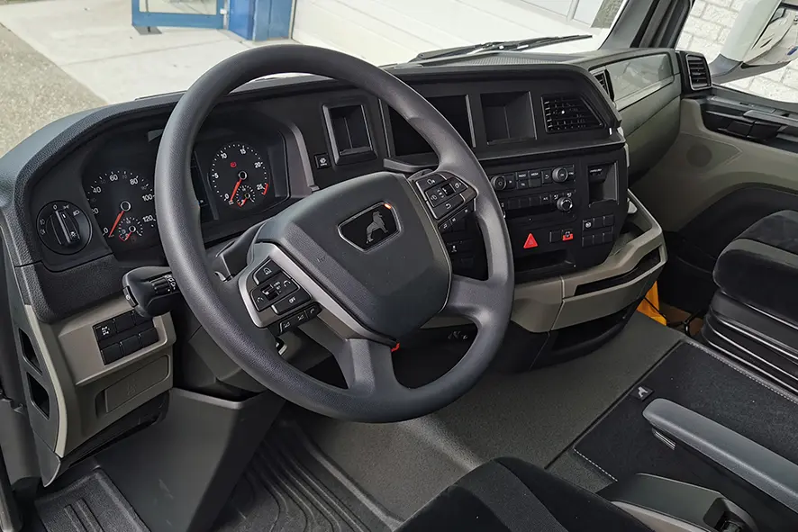 MAN TGS 22.440 BB SA ADR 4x2 Tractor Head