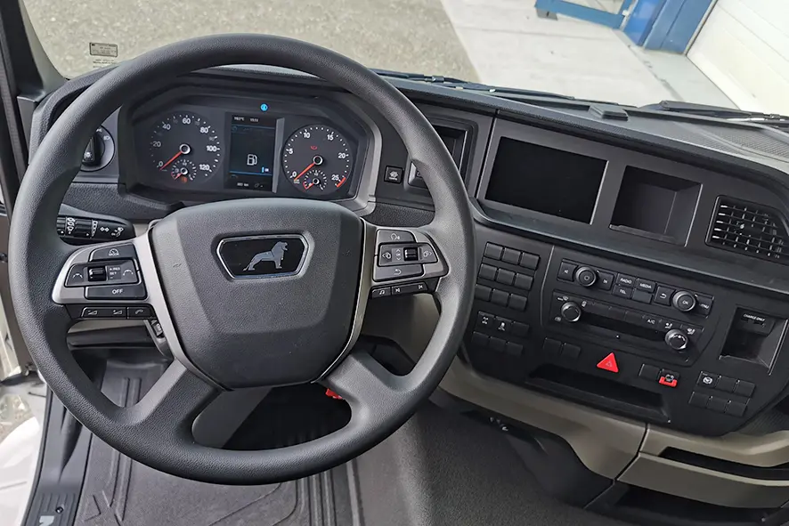 MAN TGS 22.440 BB SA ADR 4x2 Tractor Head 8