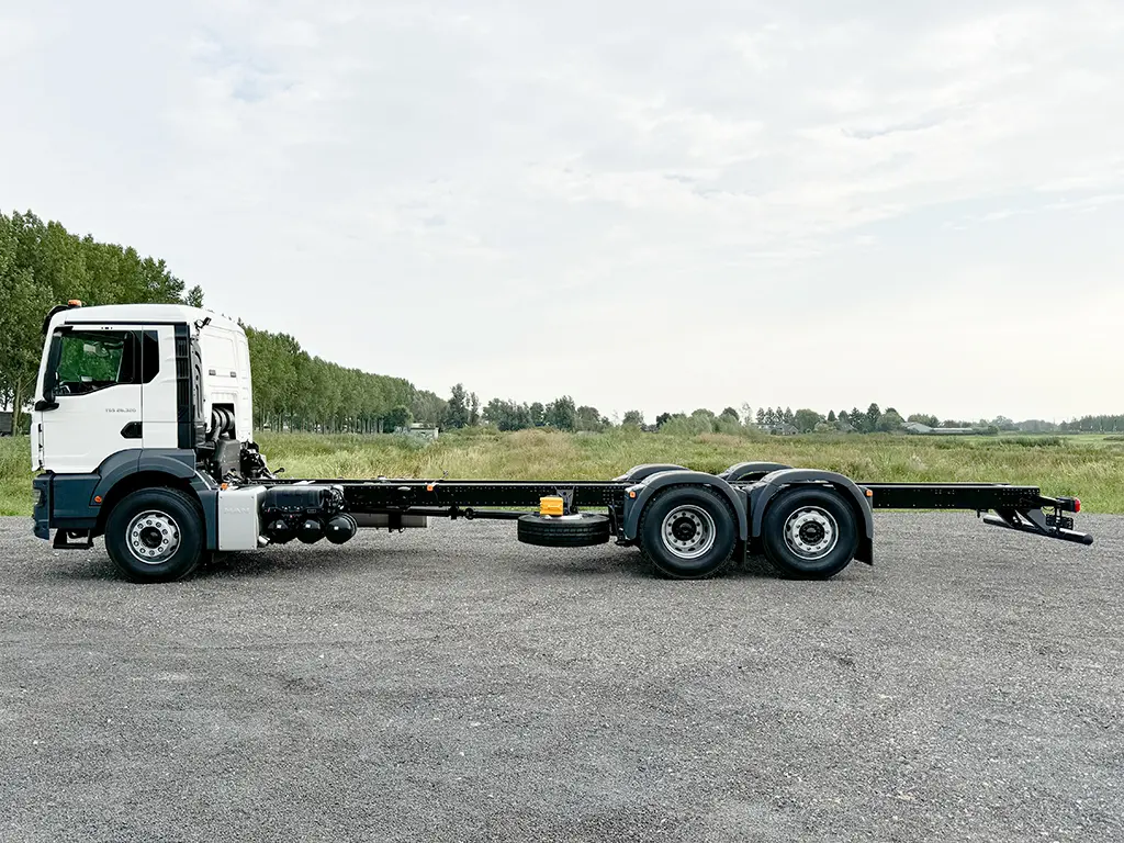MAN TGS 26.320 BL CH 6x2 Chassis Cabin 4