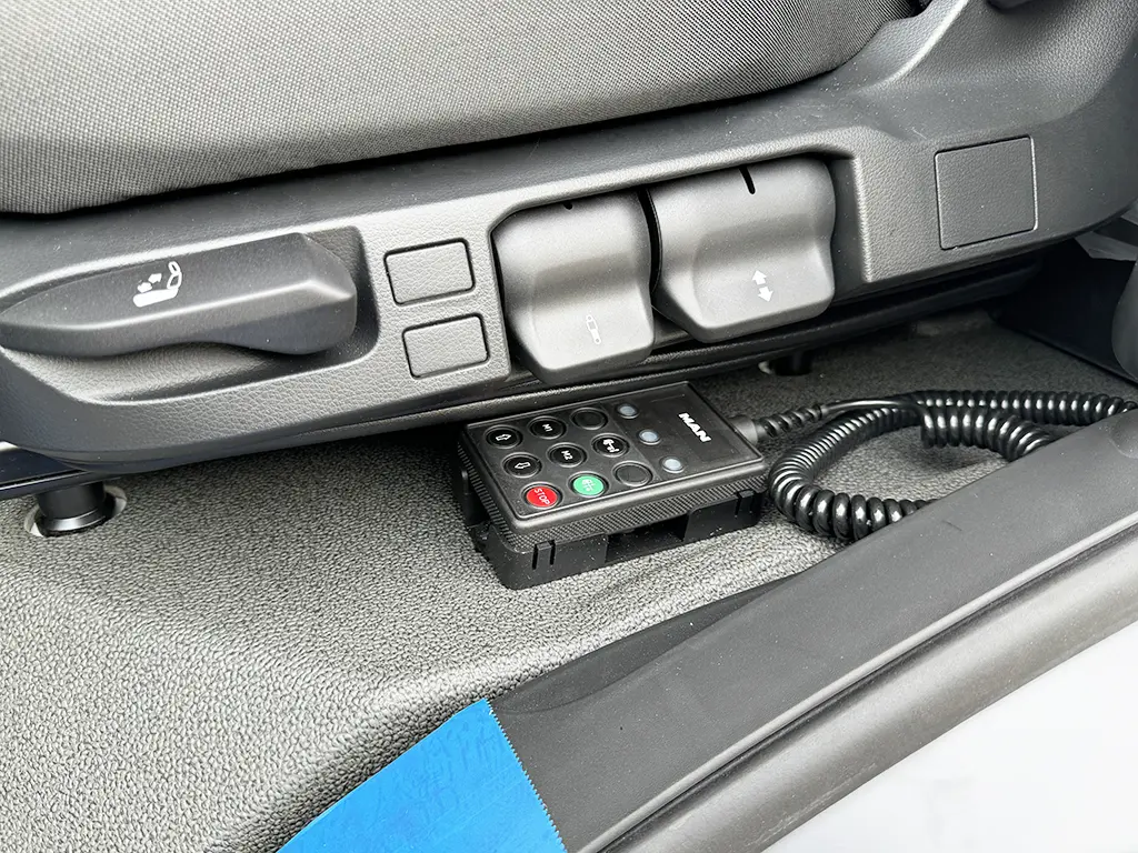 MAN TGS 26.320 BL CH 6x2 Chassis Cabin 11