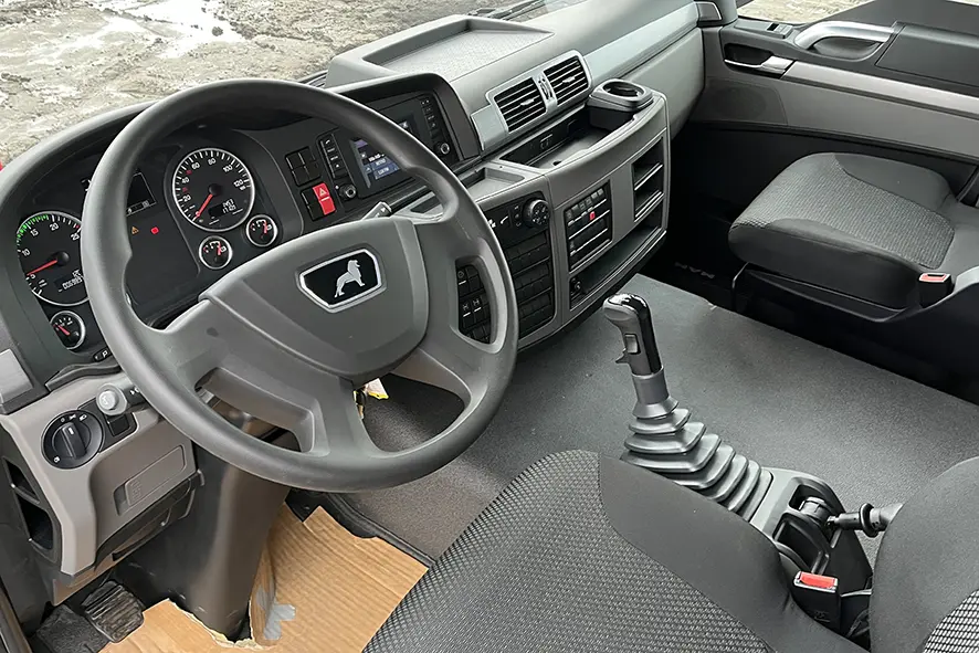 MAN TGS 33.360 BB-WW 6x4 Fuel Tank Truck 3