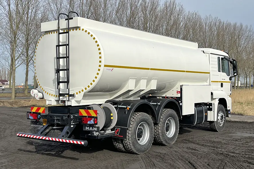 MAN TGS 33.360 BB-WW Camion citerne à carburant 6x4 5