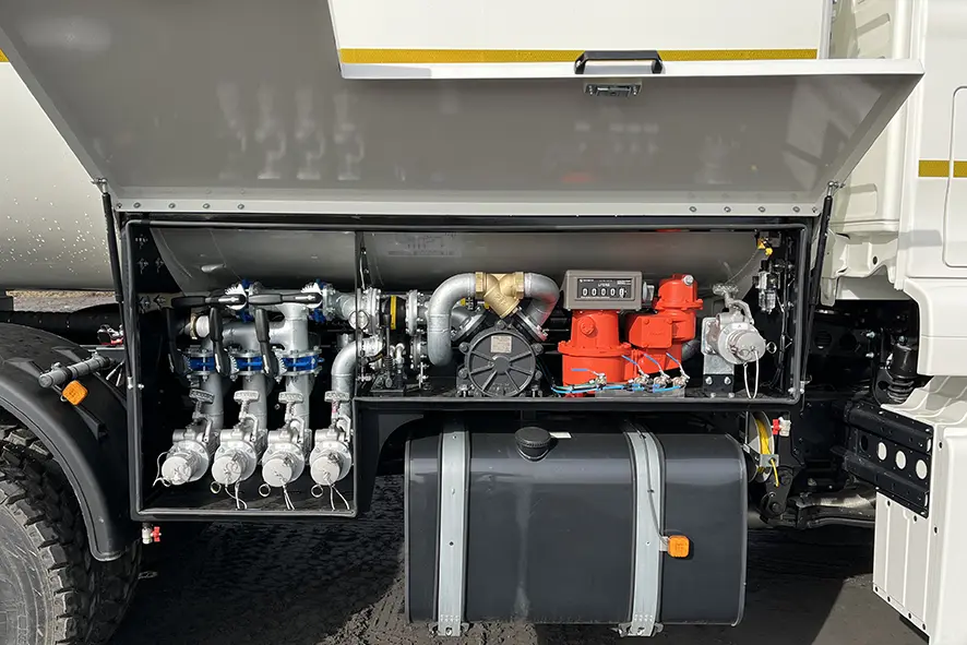 MAN TGS 33.360 BB-WW 6x4 Fuel Tank Truck 14