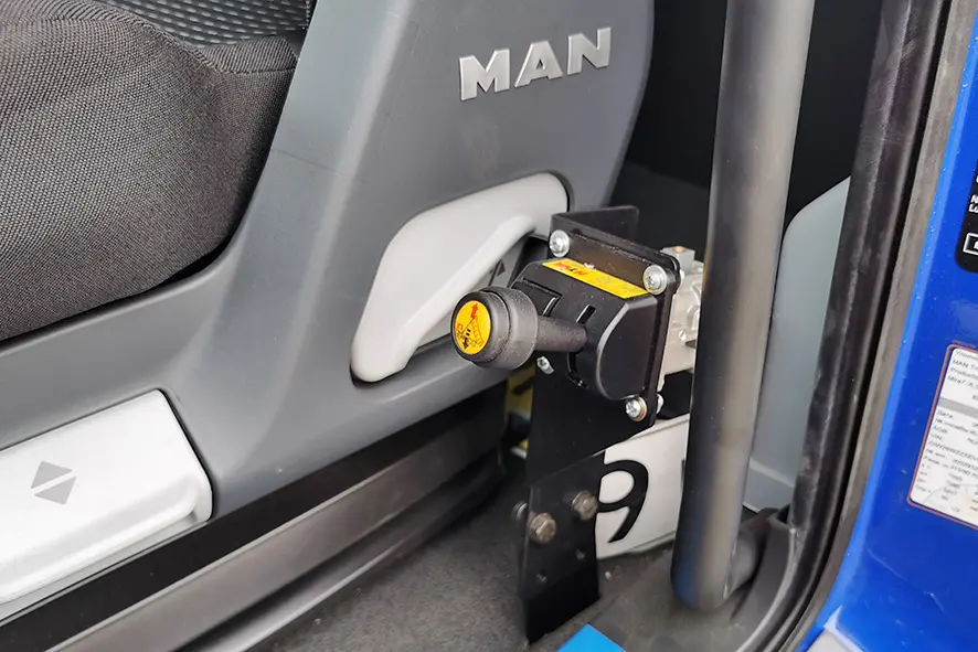 MAN TGS 33.360 BB-WW 6x4 Tipper Truck 11