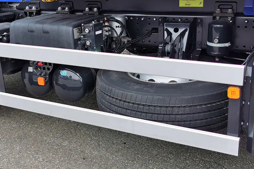 MAN TGS 33.360 BB-WW 6x4 Tipper Truck 13