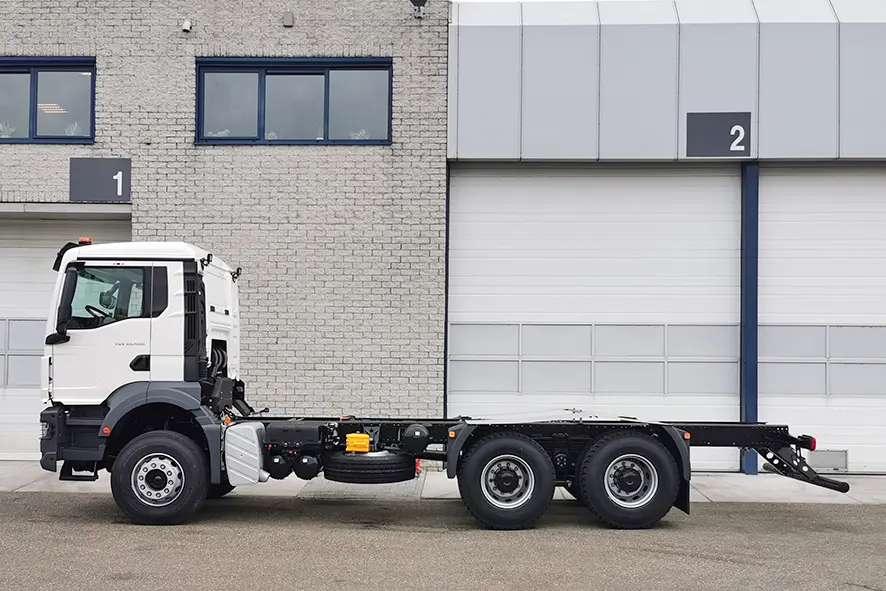 MAN TGS 33.400 BB CH 6x4 Chassis Cabin 4