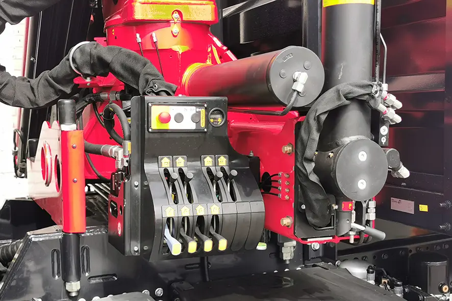 MAN TGS 33.400 BB CH 6x4 Crane Truck 13