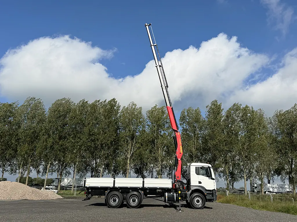 MAN TGS 33.400 BB CH 6x4 Crane Truck 22
