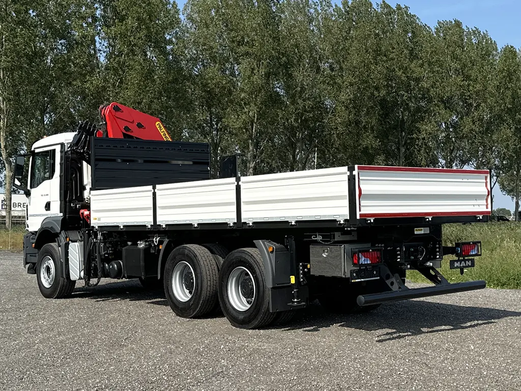 MAN TGS 33.400 BB CH 6x4 Crane Truck 2