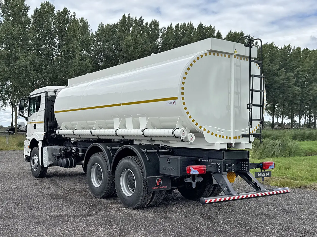 MAN TGS 33.400 BB CH 6x4 Fuel Tank Truck