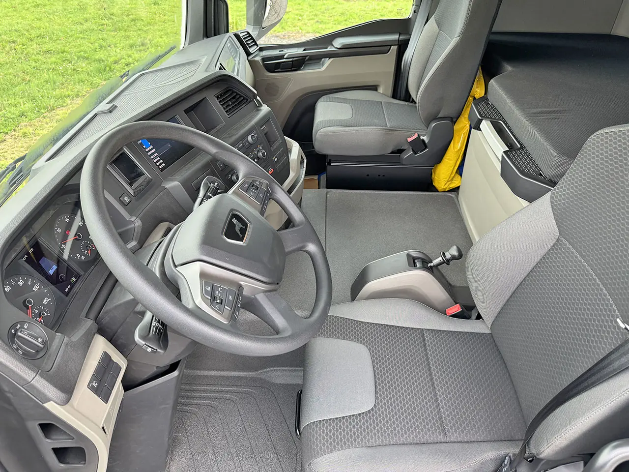 MAN TGS 33.400 BB CH 6x4 Fuel Tank Truck 9