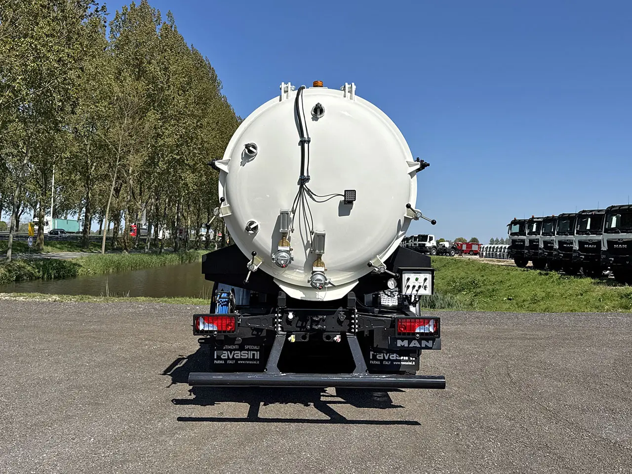 MAN TGS 33.400 BB CH Sewage Tank Truck 6x4 13