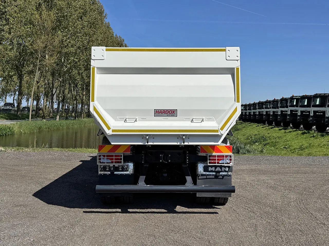 MAN TGS 33.400 BB CH Tipper Truck 6x4 16