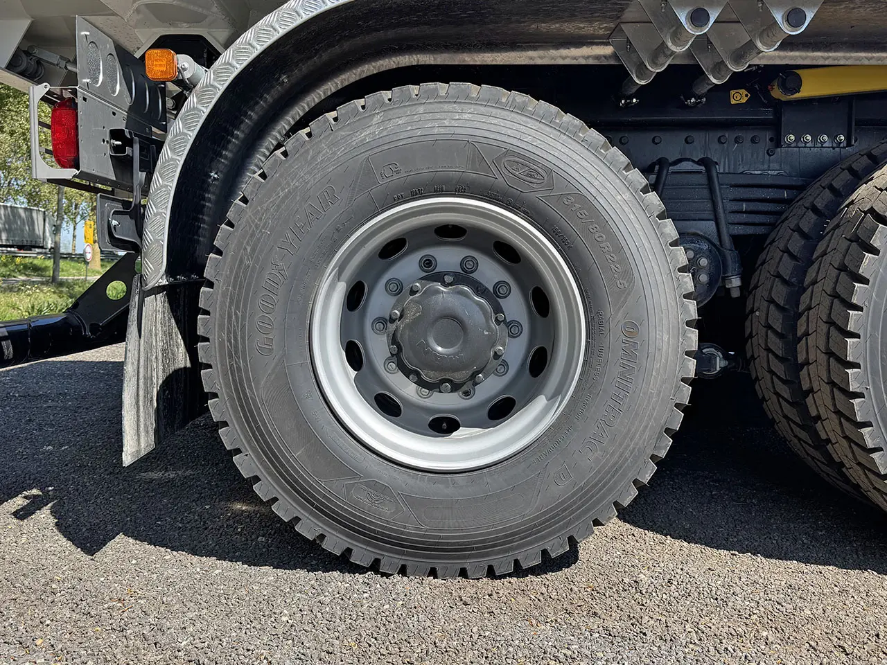 MAN TGS 33.400 BB CH 6x4 Benne basculante 17