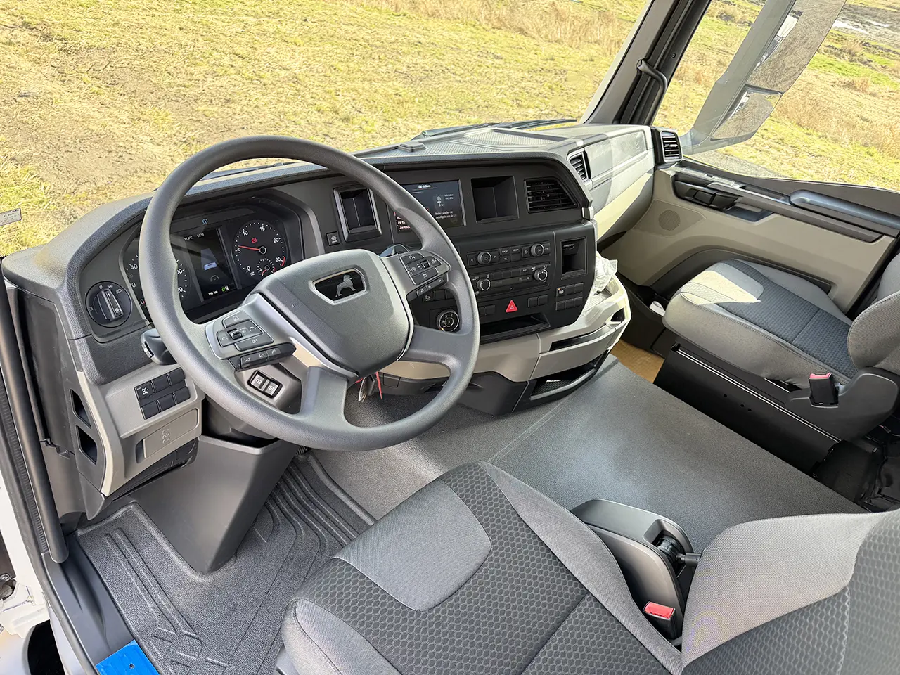 MAN TGS 33.400 BB CH 6x6 Chassis Cabin