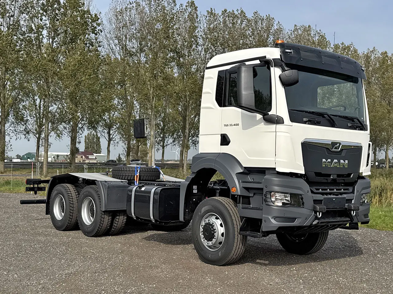 MAN TGS 33.400 BB CH Chassis Cabin 6x6