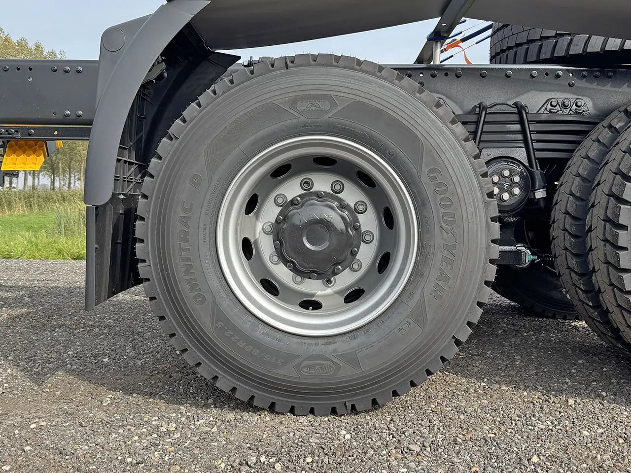 MAN TGS 33.400 BB CH 6x6 Chassis Cabin 13