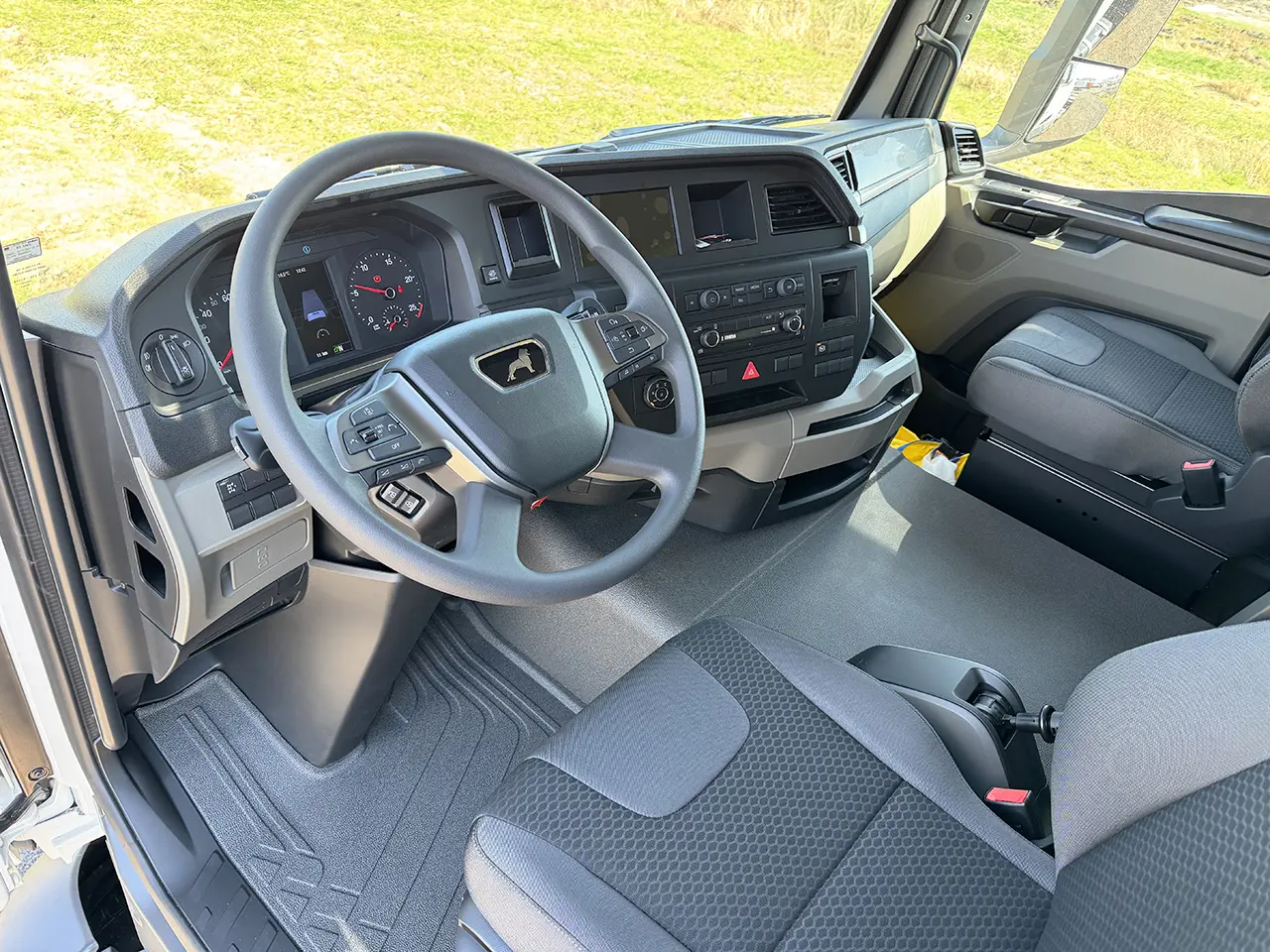 MAN TGS 33.400 BB CH 6x6 Chassis Cabin