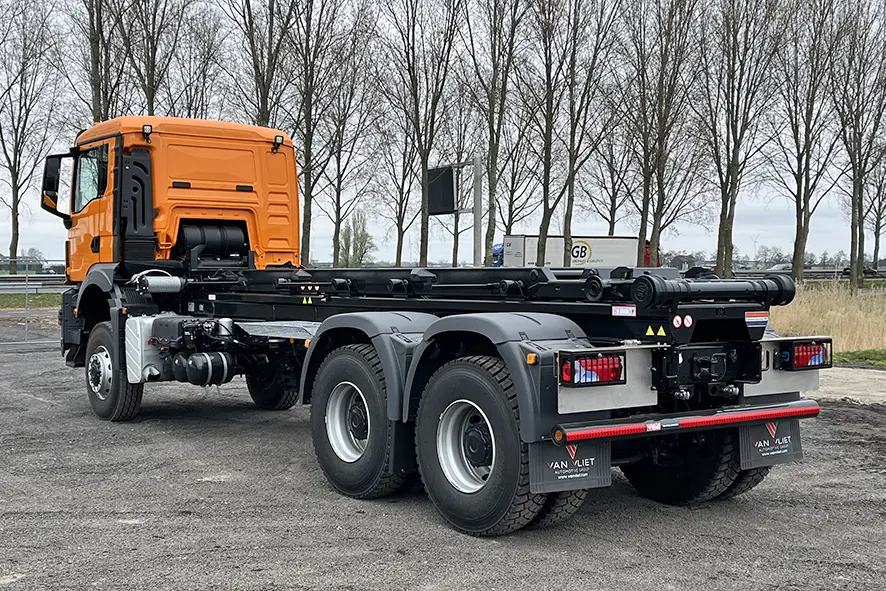 MAN TGS 33.400 BB CH Container Truck 6x6 2